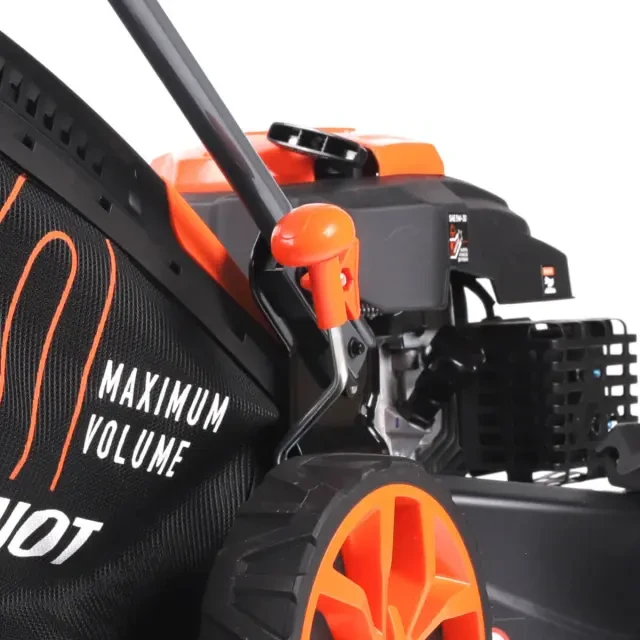 Бензиновая газонокосилка самоходная Patriot PT 56 LS Бензиновая газонокосилка самоходная Patriot PT 56 LS