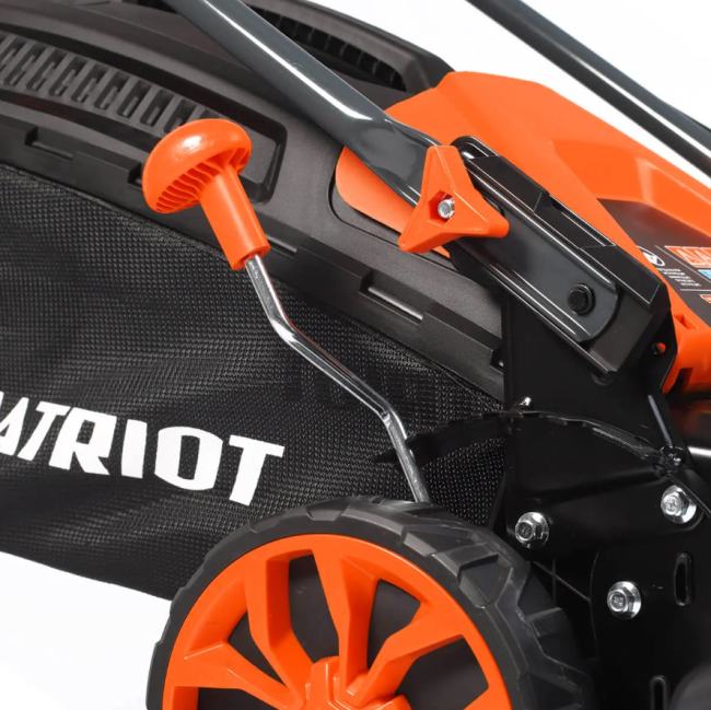 Бензиновая газонокосилка Patriot PT 46 Бензиновая газонокосилка Patriot PT 46