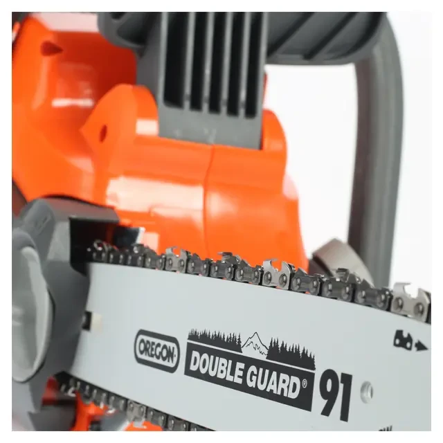 Аккумуляторная цепная пила Patriot CS 402 XL 40В, с АКБ 2.5 Ач + ЗУ Аккумуляторная цепная пила Patriot CS 402 XL 40В, с АКБ 2.5 Ач + ЗУ