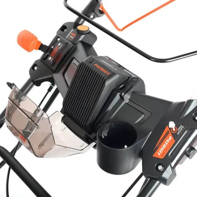 Бензиновая газонокосилка самоходная Patriot PT 53LSE Бензиновая газонокосилка самоходная Patriot PT 53LSE